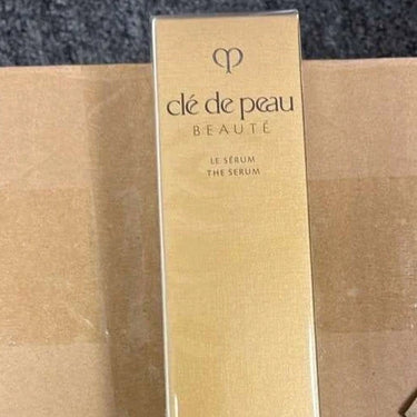 Cle de Peau Beaute Le Serum The Serum Full Size 50mL / 1.6 Oz NIB Skincare Fit And Glow